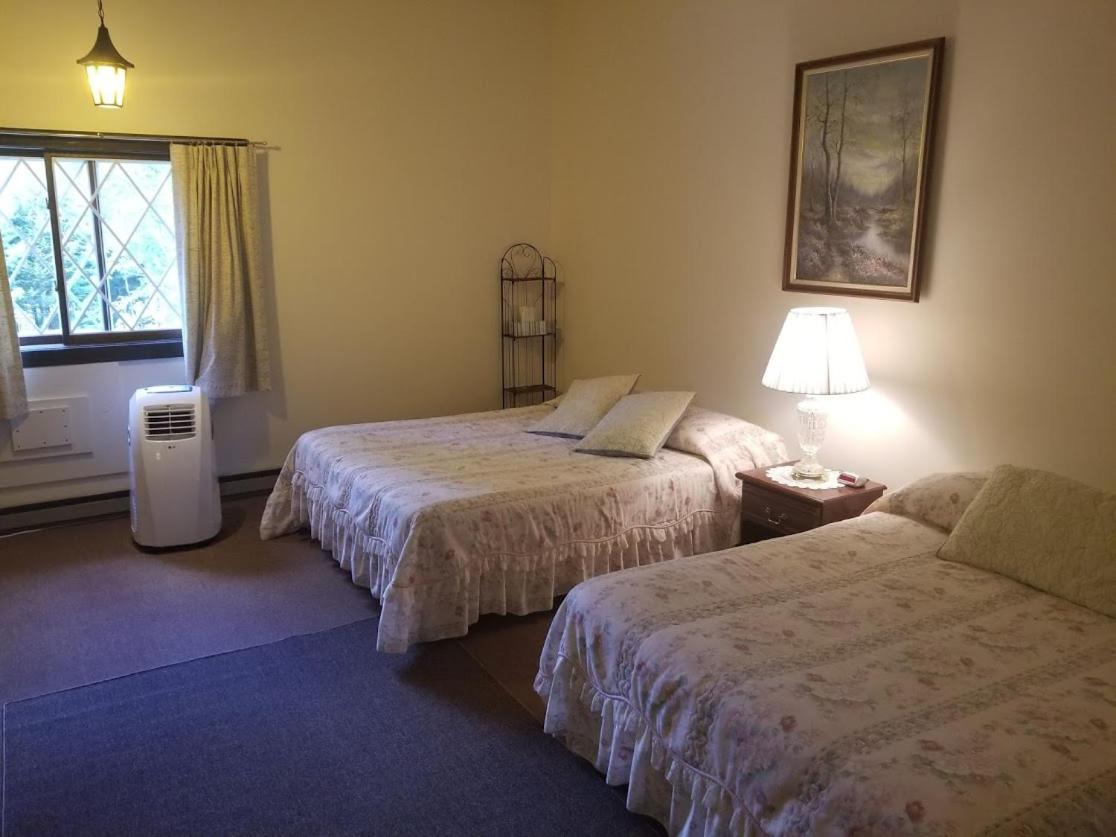 Kancamagus Swift River Inn Albany ห้อง รูปภาพ